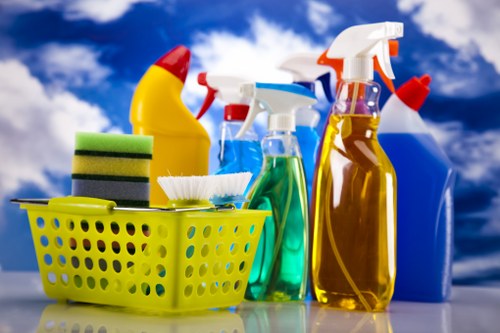 Safe deep cleaning in a sensitive environment with protective measures