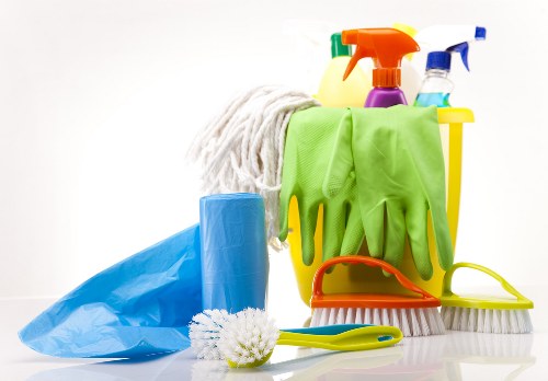 End of tenancy cleaning in a Wembley apartment